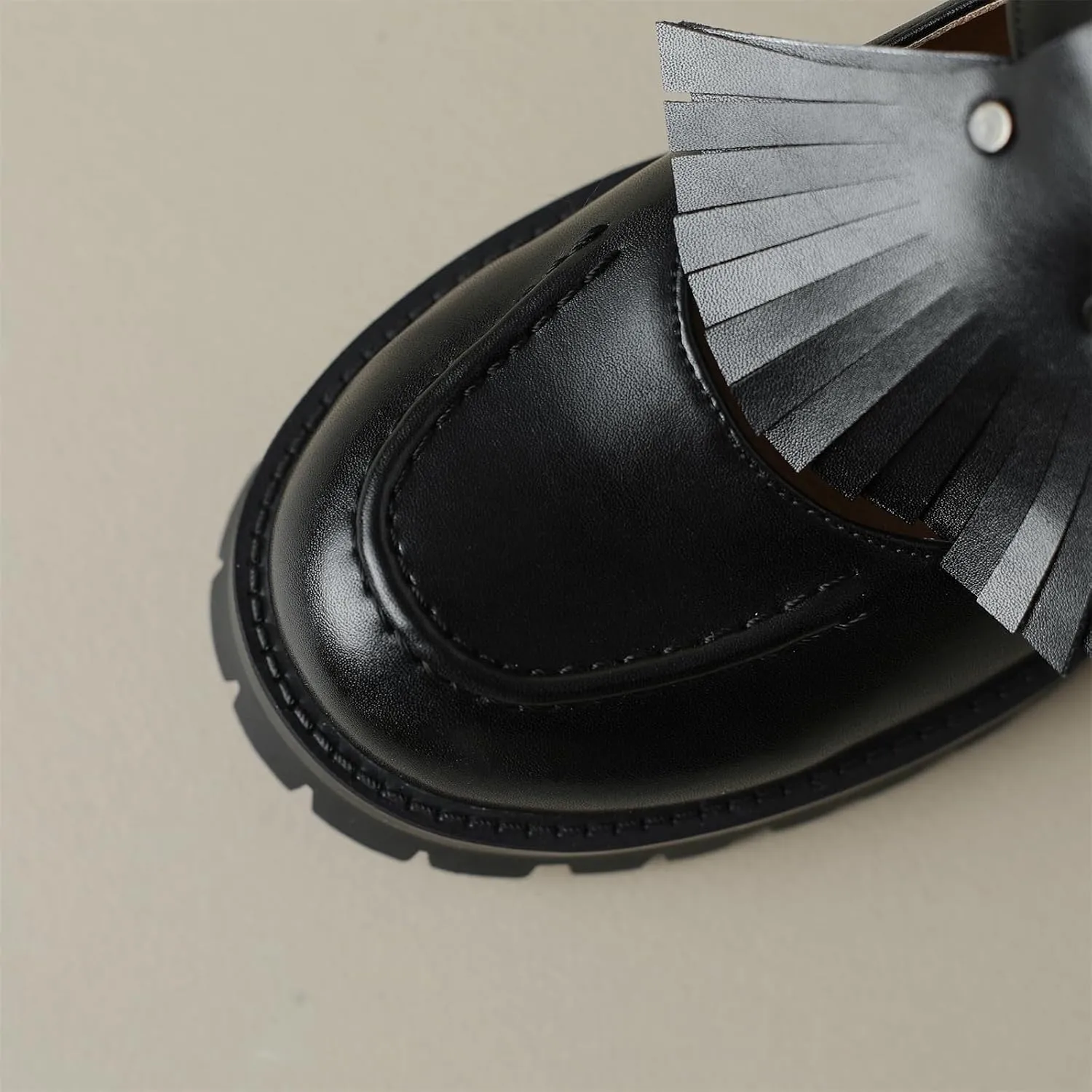 Women's Platform Tassels Round Closed Toe Pump Loafers Adjustable Buckle Comfortable Chunky Mid Heel Office Work Casual Fashion Business Dress Shoes All Weather Daily Wear Flats